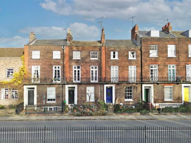 Flat for rent in Brookville, Isle Of Man