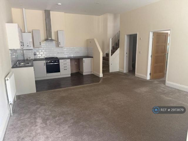 Flat for rent in Brandis Corner, Devon