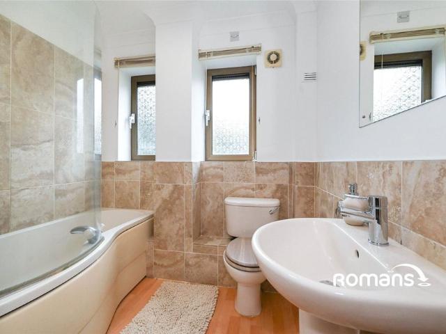 House for rent in Amen Corner, Binfield