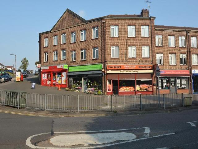 Flat for rent in Watford Rural, Batchworth