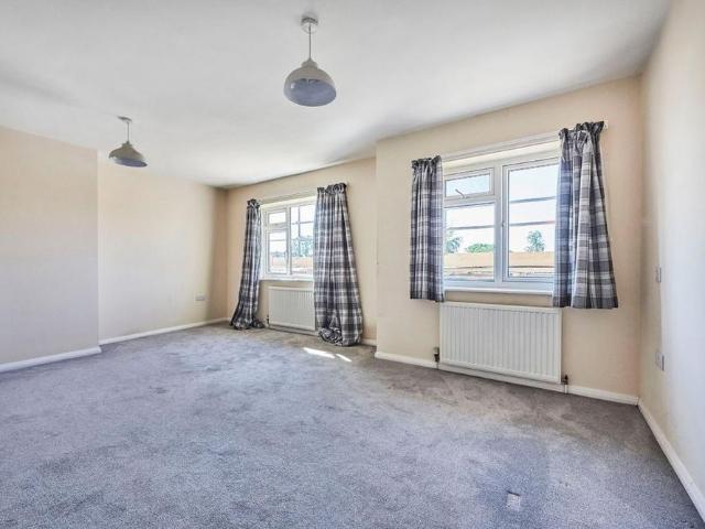 House for rent in Five Acres, Hertfordshire