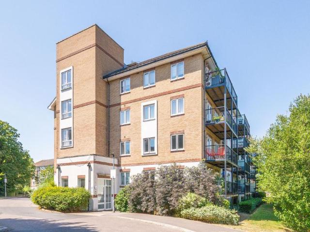 Flat for rent in Crystal Palace, Greater London