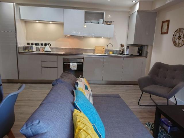 House for rent in Chinatown, Calderstones