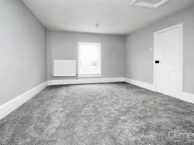 House for rent in Pouchen End, Hertfordshire