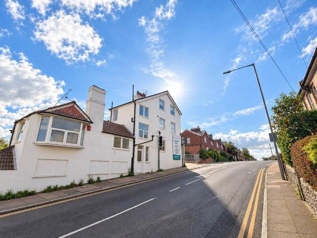 Flat for rent in Old Town, Eastbourne