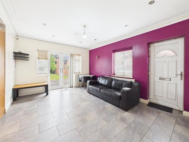 House for rent in London Borough of Hounslow, Heston