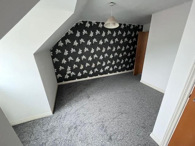 House for rent in Nangreaves, Wales