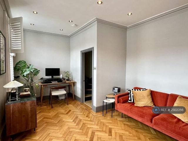 House for rent in London Borough of Lewisham, Greater London