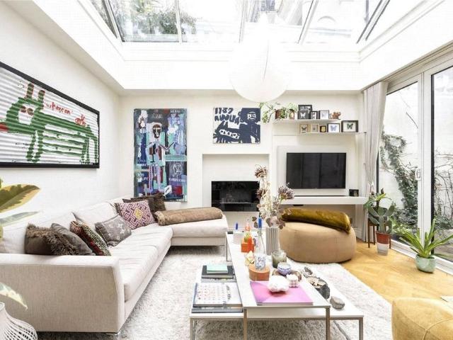 House for rent in Kensal Town, Bayswater