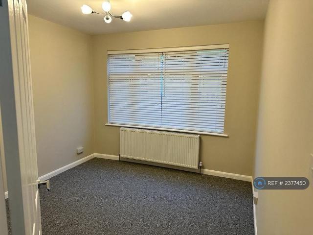 House for rent in London Borough of Ealing, Greenford
