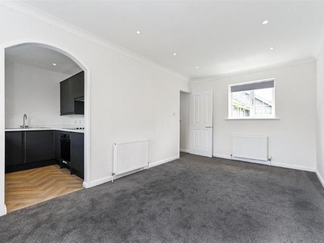 House for rent in Arundel, Clapham
