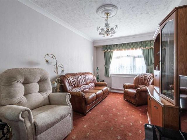 House for rent in London Borough of Redbridge, Greater London
