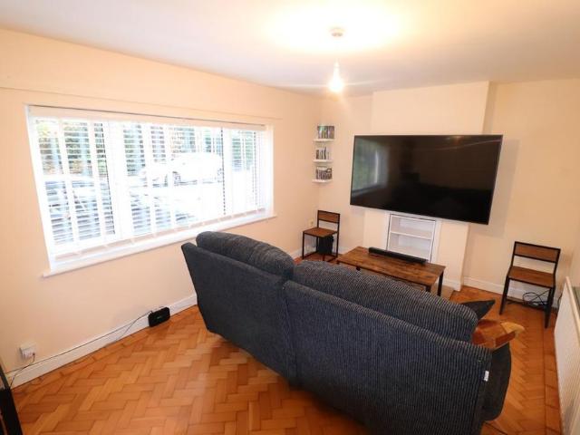 House for rent in Navestock Side, Essex