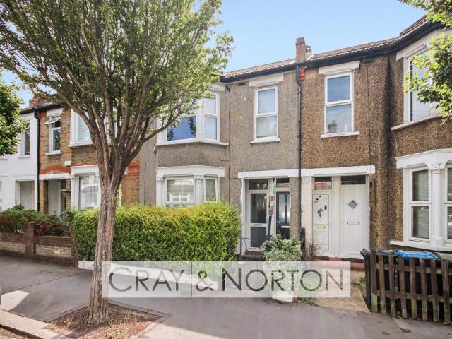 Flat for rent in London Borough of Croydon, Greater London