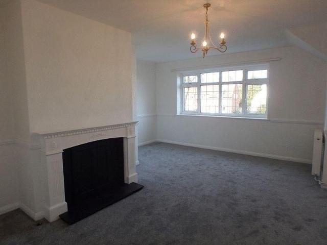 House for rent in Woodcote, Epsom