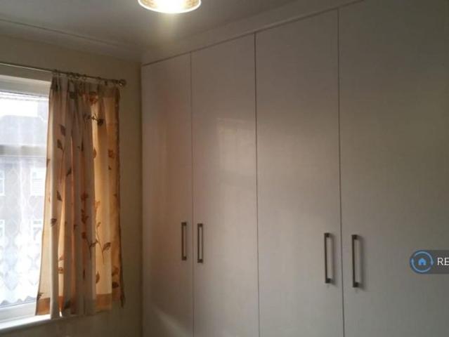 House for rent in London Borough of Hounslow, Hanworth