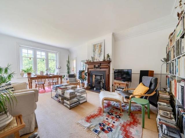 House for rent in Slaugham, Perryfields