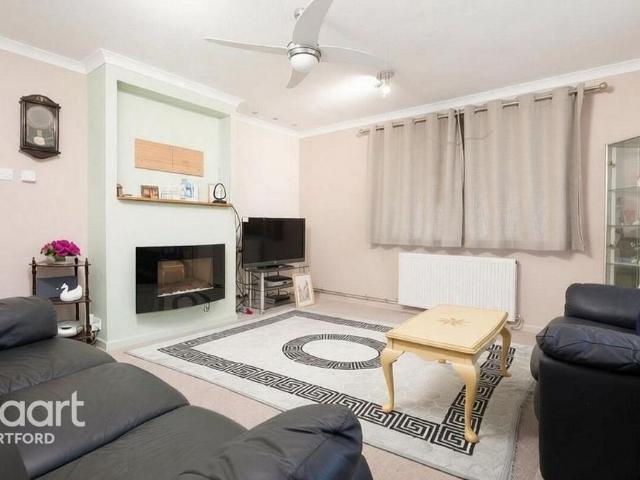 House for rent in London Borough of Bromley, Greater London