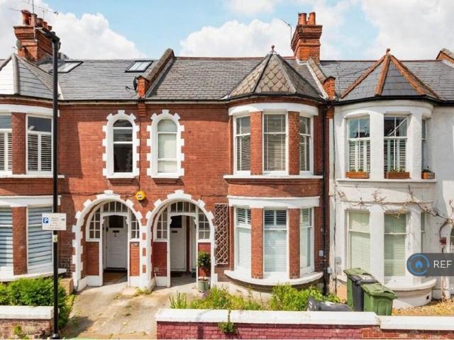 Flat for rent in Streatham, Greater London