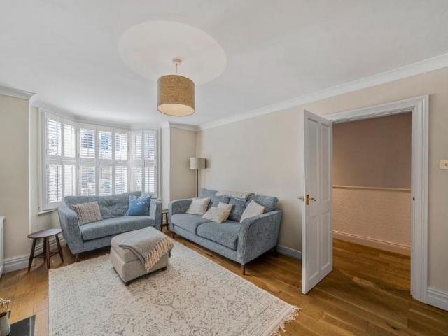 House for rent in London Borough of Richmond upon Thames, Greater London
