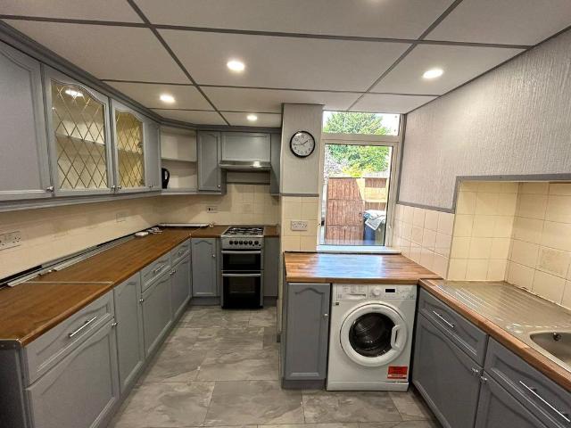 Flat for rent in Binfield