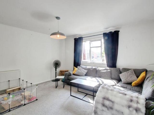 House for rent in Clewer Village, Windsor