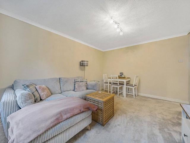 House for rent in Shinfield