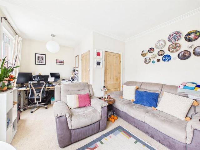 House for rent in London Borough of Croydon, Kenley