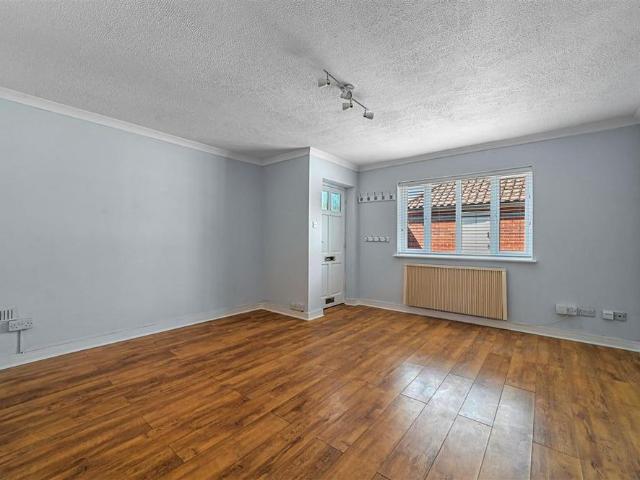 House for rent in Mistley, Dale Hill