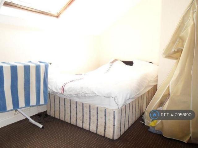 House for rent in Spring Park, Luton