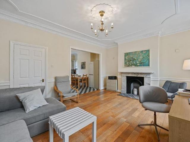 House for rent in London Borough of Hammersmith and Fulham, Greater London