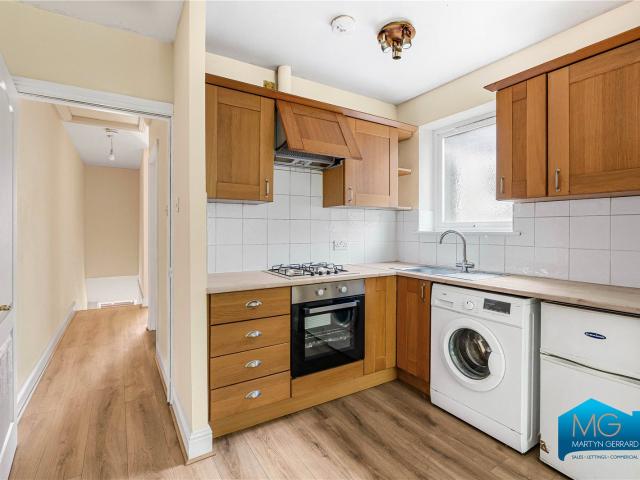 Apartment for rent in Winchmore Hill, Greater London
