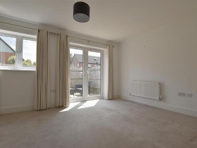 House for rent in Red Hill, Surrey