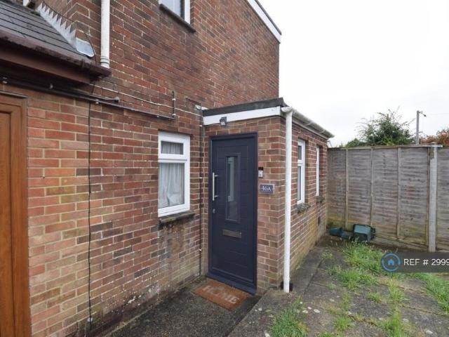 House for rent in Elmfield, Ryde
