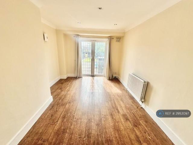 House for rent in Newbury Park, Greater London