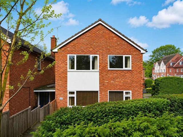 Apartment for rent in Park Hill, Green Close