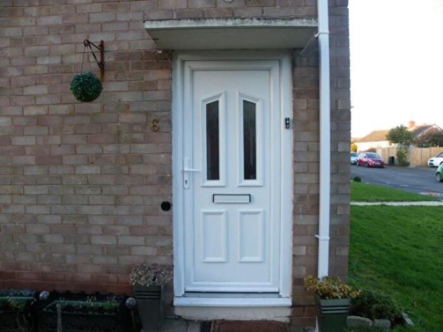 Apartment for rent in Castle Green, Green Close