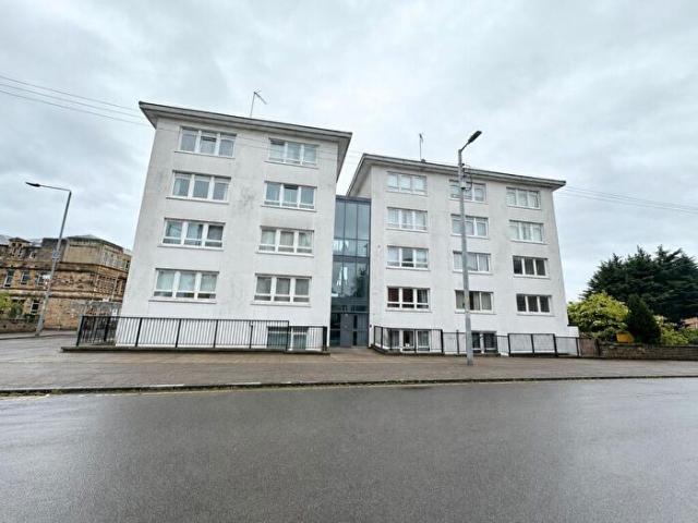 Apartment for rent in Shawmoss, Shawlands