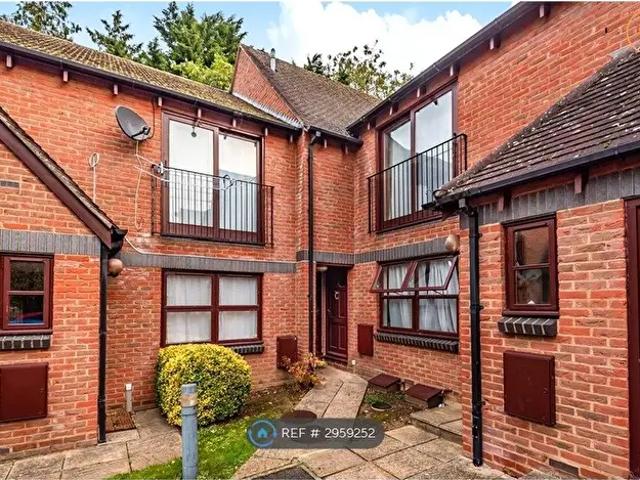 Apartment for rent in Barton, Oxford