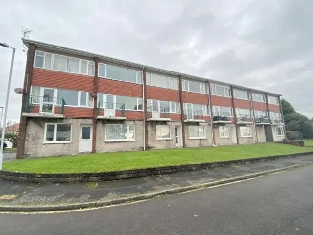 Apartment for rent in Mayals, Swansea