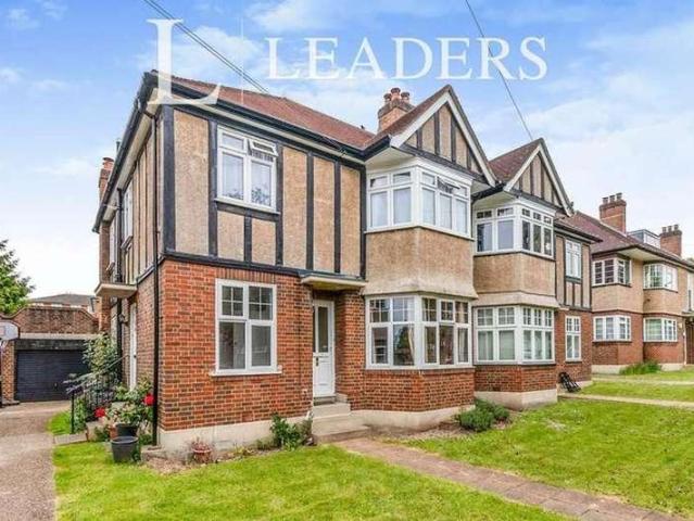 Apartment for rent in Sutton