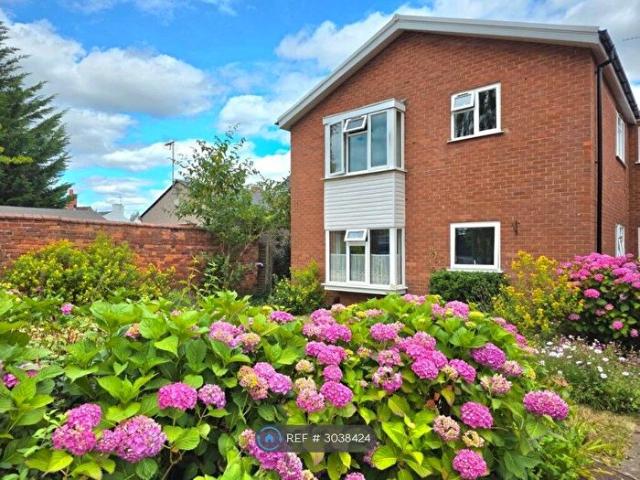 Apartment for rent in Green Close, Warwickshire
