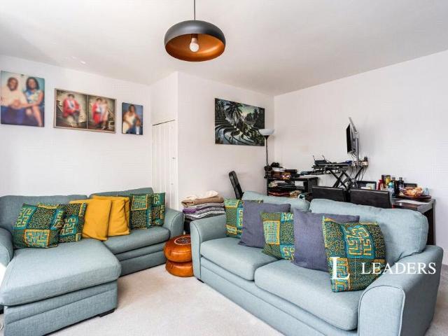 House for rent in Perryfields, West Sussex