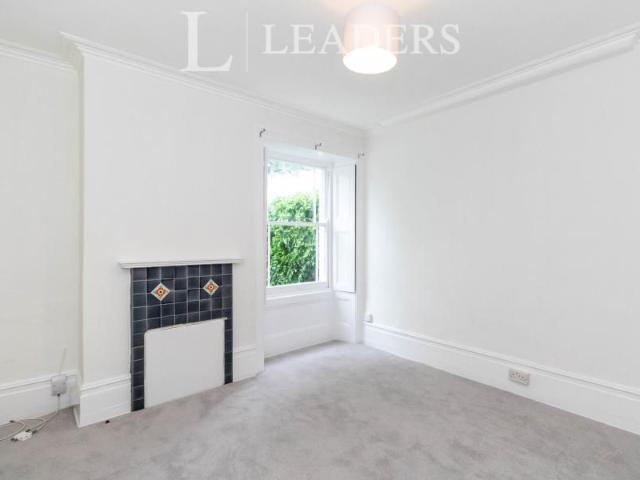 House for rent in Royal Borough of Kingston upon Thames, Greater London