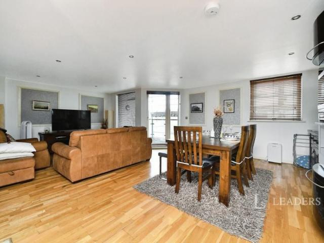 House for rent in Brunswick, Brighton