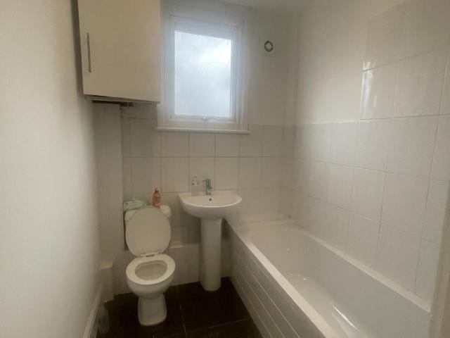 Apartment for rent in Lower Edmonton, Greater London
