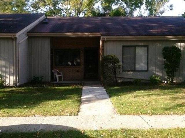 Condo for sale in Manalapan Township, Monmouth County