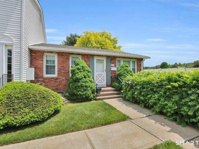 Condo for sale in Manchester, Connecticut