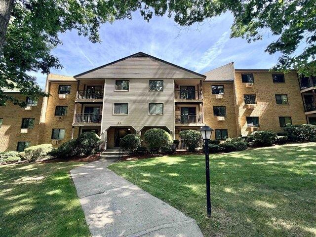 Condo for sale in Manchester, Hillsborough County