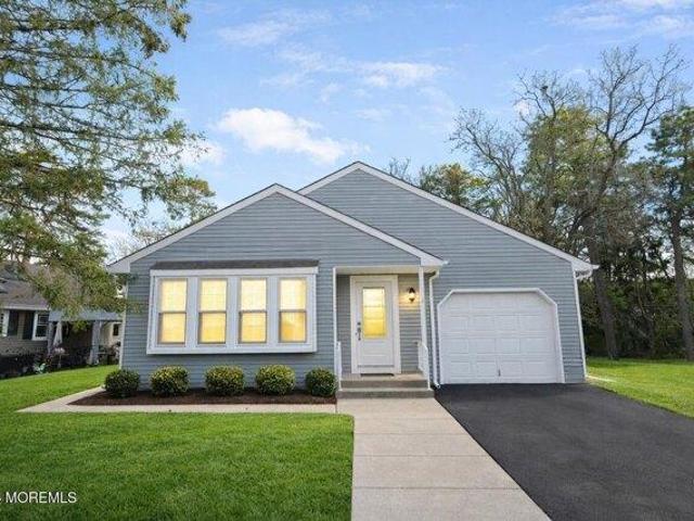 House for sale in Whiting, New Jersey